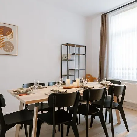 Hébergement de vacances Huswell - Renovated House In The Center - Pets Welcome!