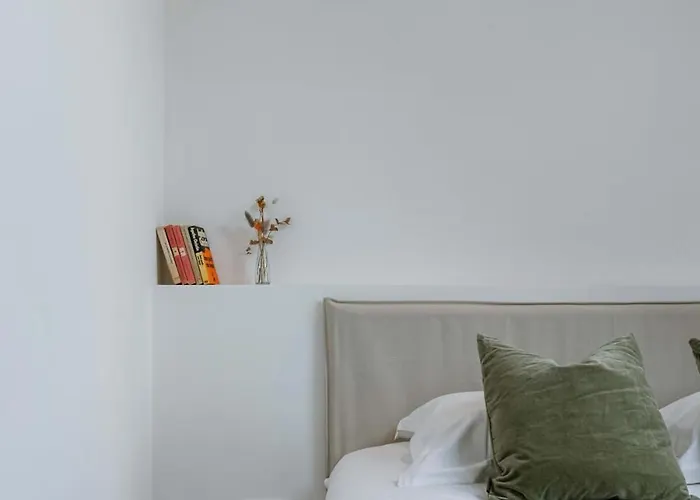 Huswell - Renovated House In The Center - Pets Welcome! *